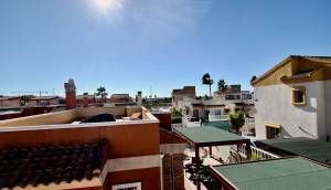 Resale - Villa - El Raso