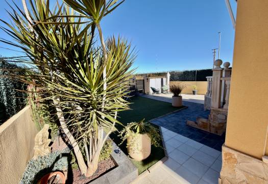 Resale - Villa - Guardamar del Segura - El Raso