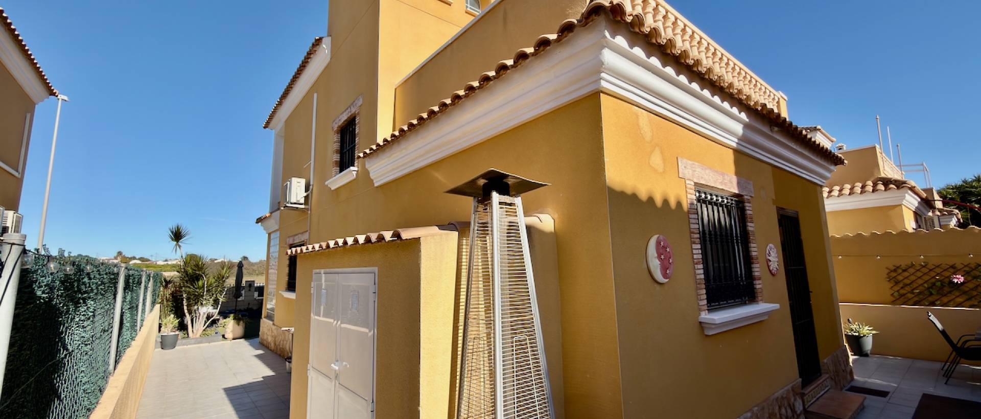 Resale - Villa - Guardamar del Segura - El Raso