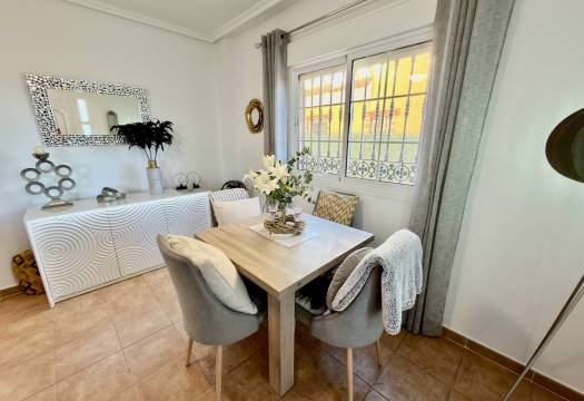 Resale - Villa - Guardamar del Segura - El Raso