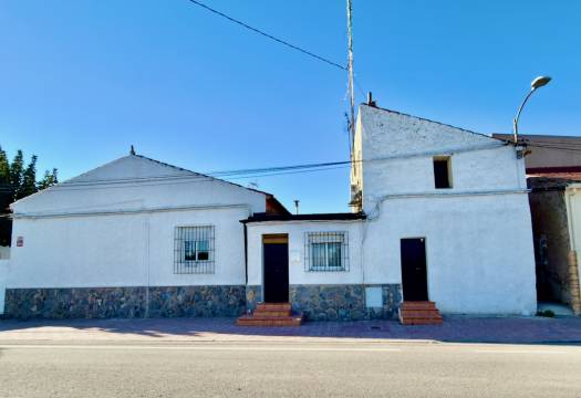 Villa · Resale · Dolores · Dolores