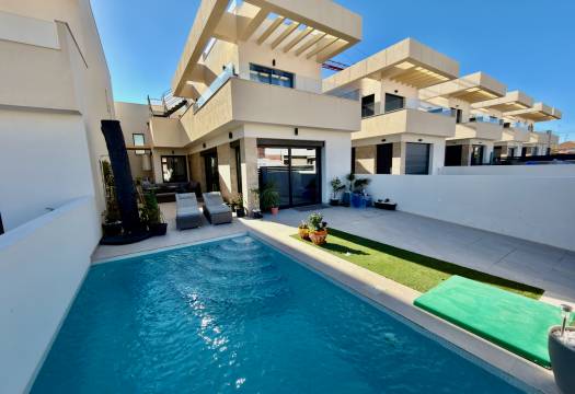 Reventa - Villa / Chalet - Los Montesinos - La Herrada