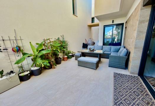 Reventa - Villa / Chalet - Los Montesinos - La Herrada