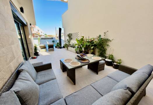 Reventa - Villa / Chalet - Los Montesinos - La Herrada