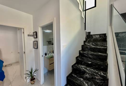 Reventa - Villa / Chalet - Los Montesinos - La Herrada