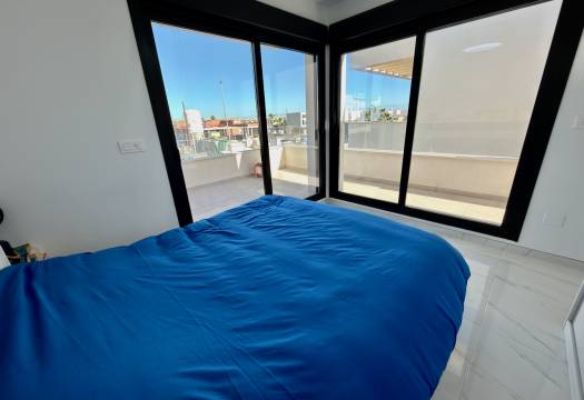 Reventa - Villa / Chalet - Los Montesinos - La Herrada