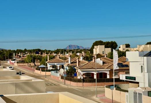 Reventa - Villa / Chalet - Los Montesinos - La Herrada