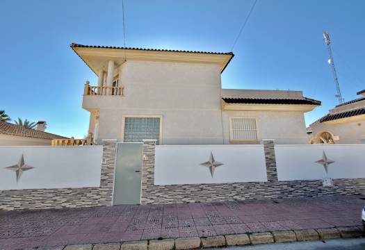 Resale - Villa - Ciudad Quesada