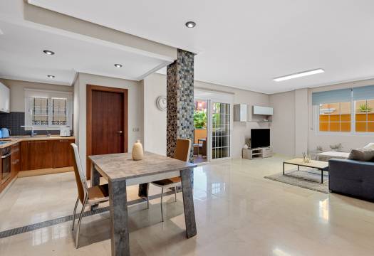 Resale - Apartment - Cabo Roig