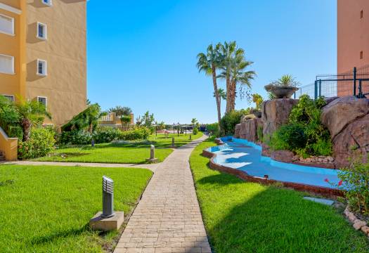 Resale - Apartment - Cabo Roig