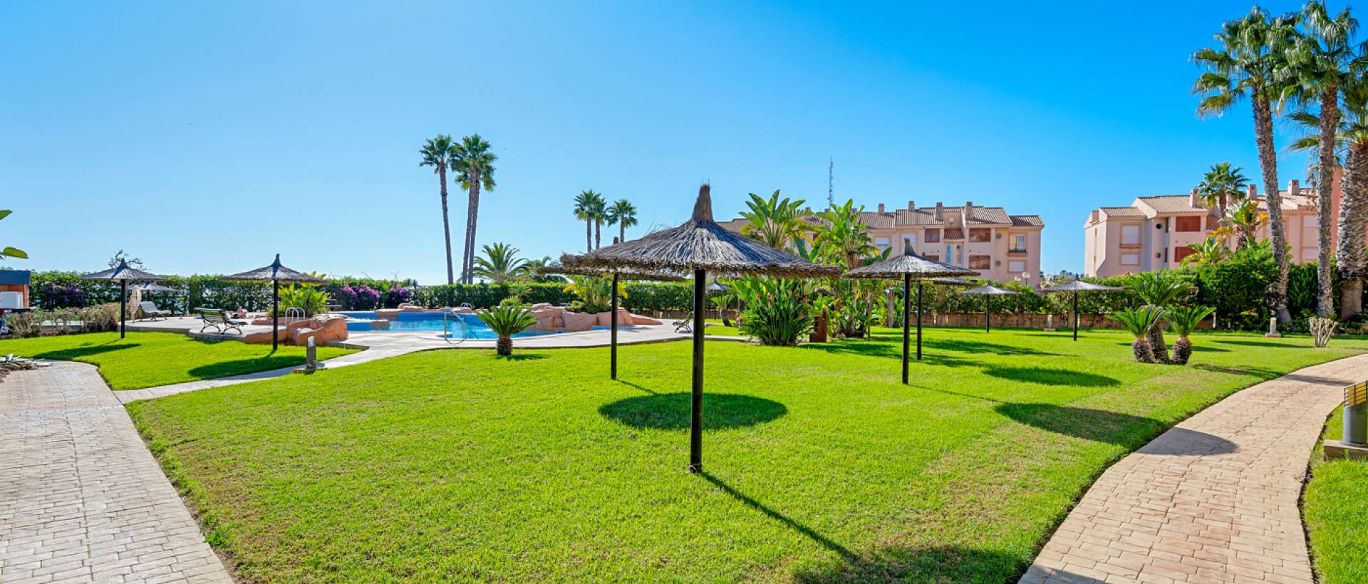 Resale - Apartment - Cabo Roig
