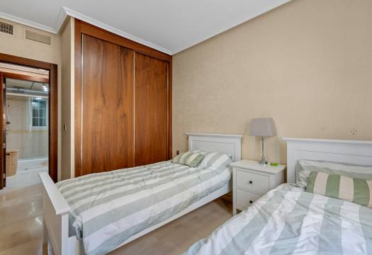 Resale - Apartment - Cabo Roig