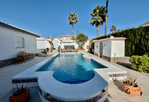 Resale - Villa - Ciudad Quesada