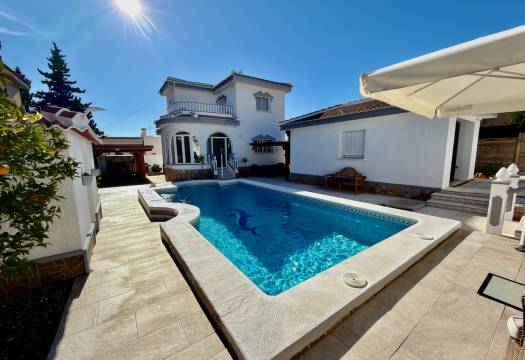 Resale - Villa - Ciudad Quesada