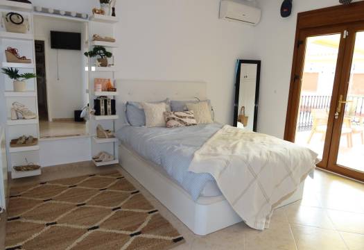 Reventa - Villa / Chalet - Orihuela