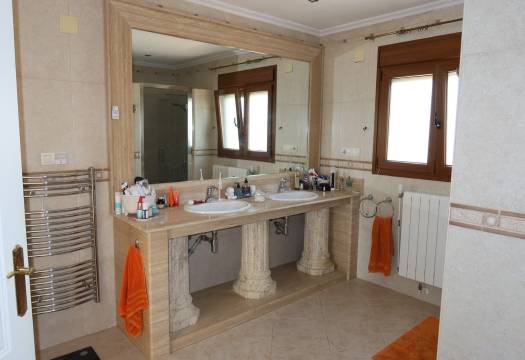 Reventa - Villa / Chalet - Orihuela