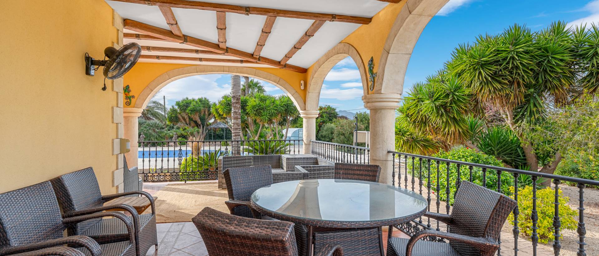 Resale - Finca / Country Property - Orihuela