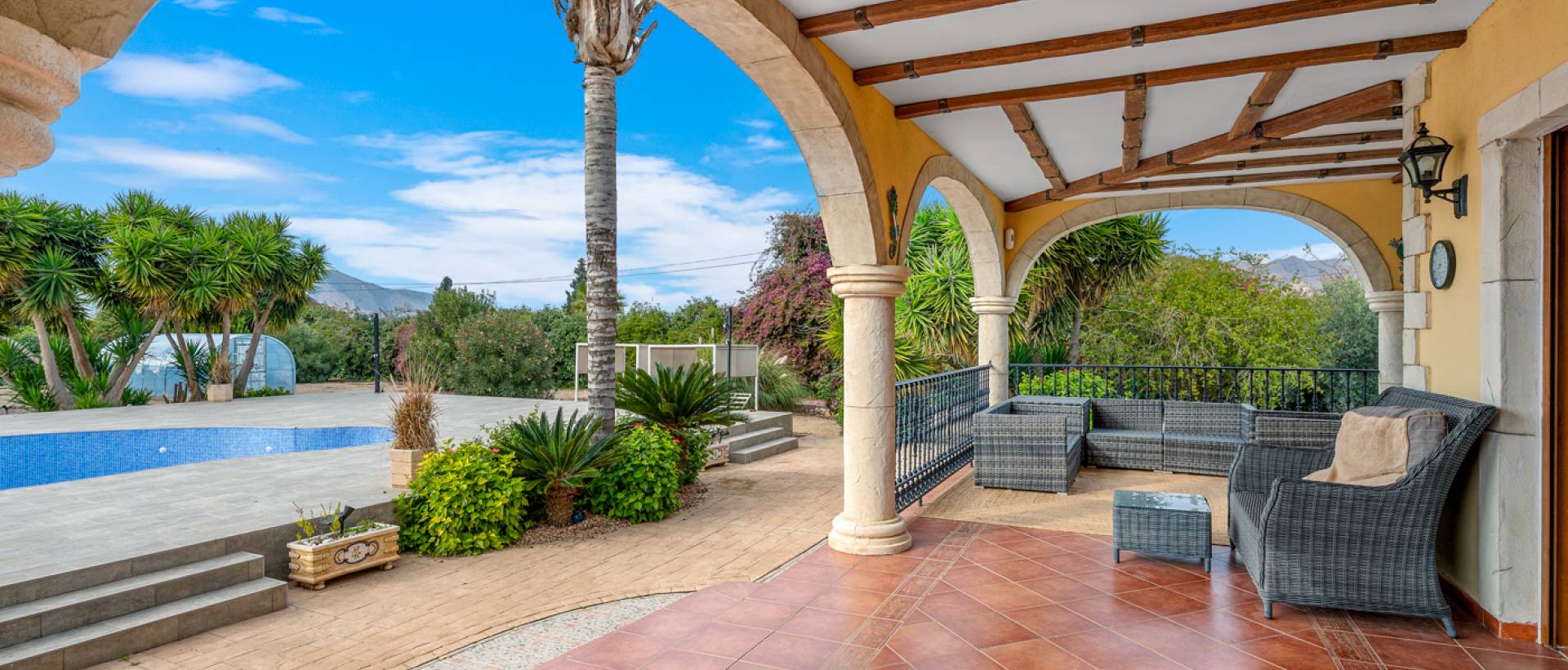 Resale - Finca / Country Property - Orihuela