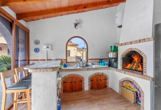 Resale - Finca / Country Property - Orihuela