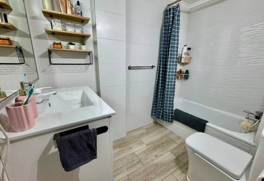 Resale - Apartment - Almoradí