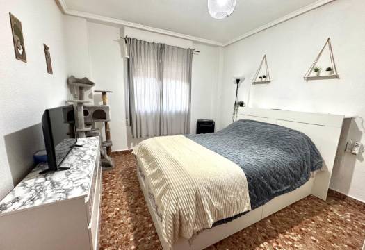 Resale - Apartment - Almoradí