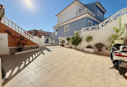 Reventa - Villa / Chalet - Ciudad Quesada - Doña Pepa