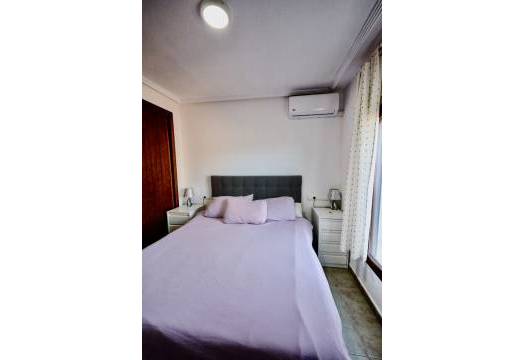 Reventa - Apartmento - Torrevieja - Aguas Nuevas