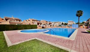 Reventa - Apartmento - Torrevieja - Aguas Nuevas