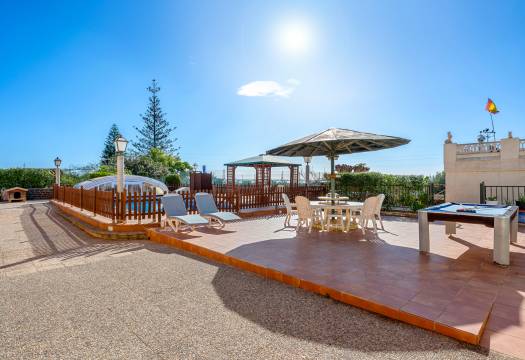 Resale - Finca / Country Property - Los Montesinos