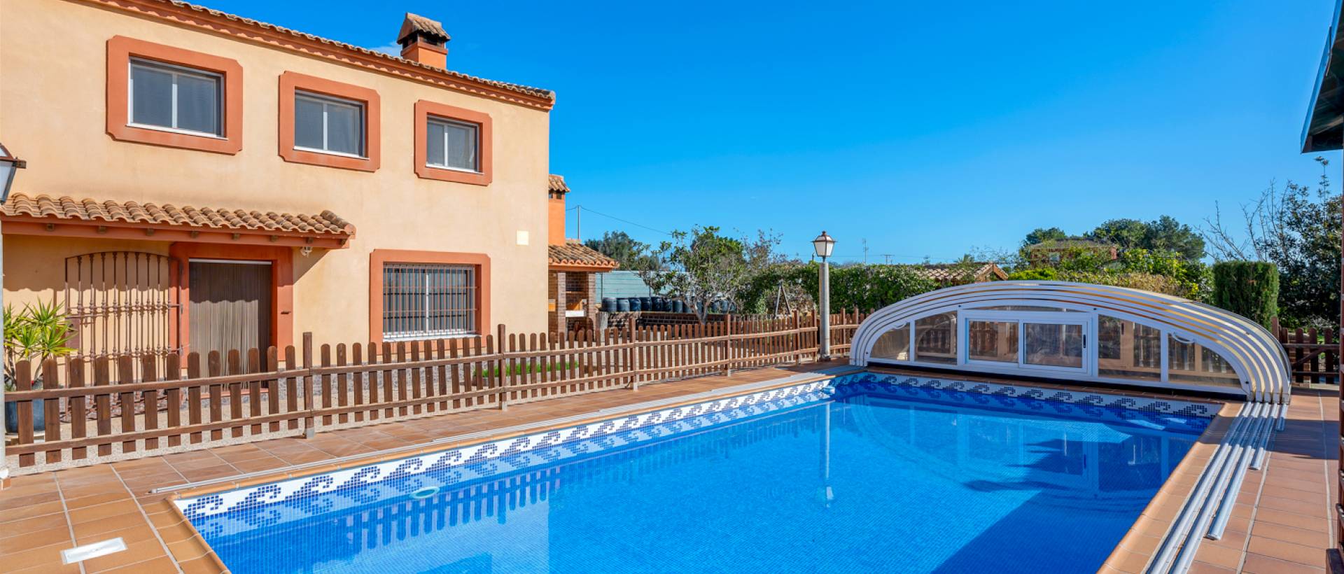 Resale - Finca / Country Property - Los Montesinos