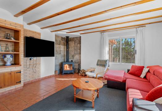 Resale - Finca / Country Property - Los Montesinos