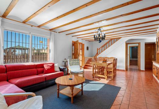 Resale - Finca / Country Property - Los Montesinos