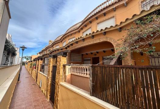 Villa / Chalet - Reventa - Guardamar del Segura - Urbanizaciones