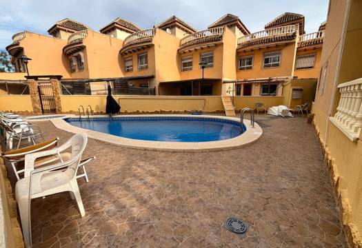 Reventa - Villa / Chalet - Guardamar del Segura - Urbanizaciones