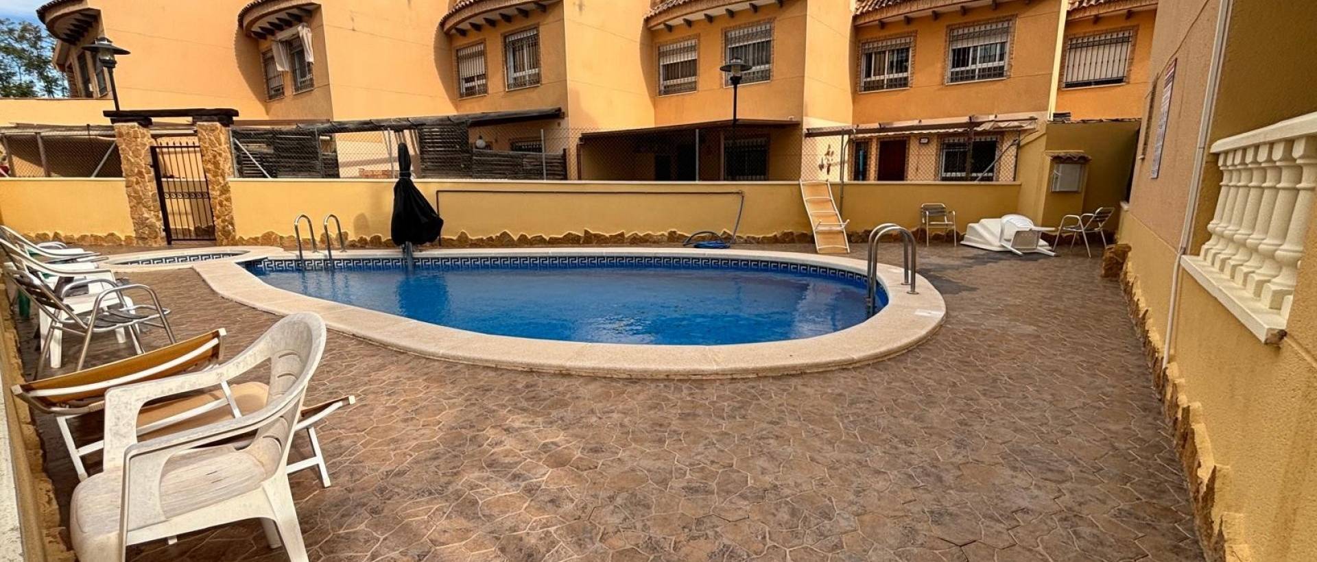 Reventa - Villa / Chalet - Guardamar del Segura - Urbanizaciones