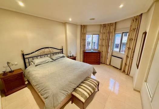 Resale - Villa - Benferri