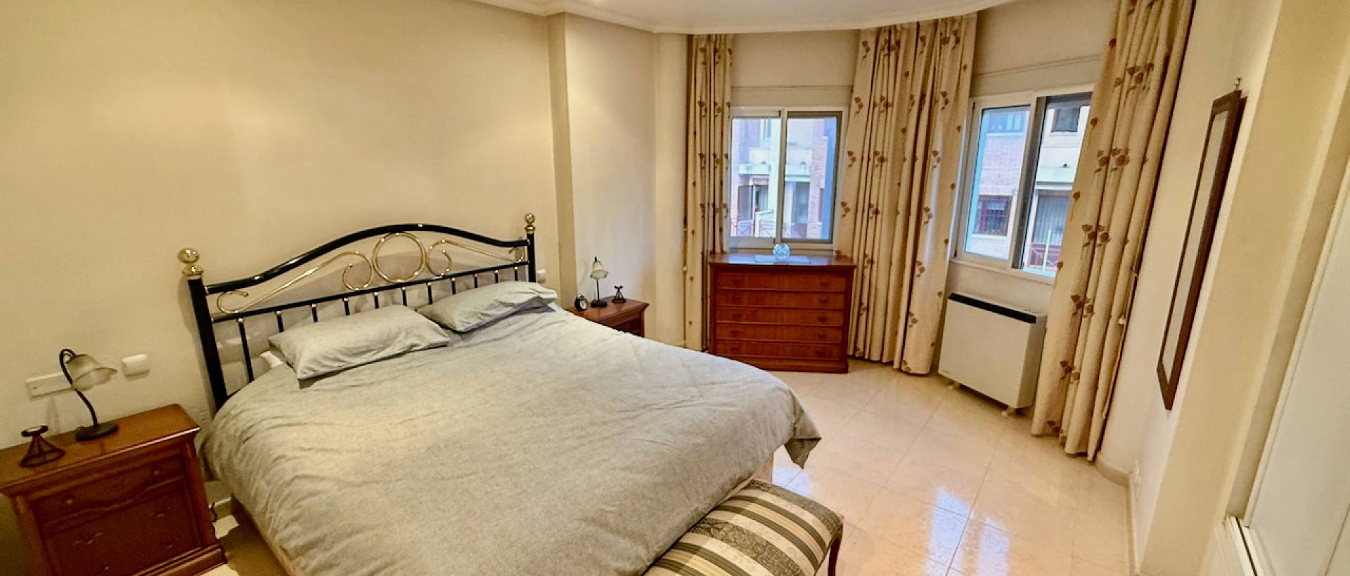 Resale - Villa - Benferri