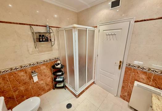 Resale - Villa - Benferri