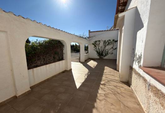 Resale - Finca / Country Property - Rojales