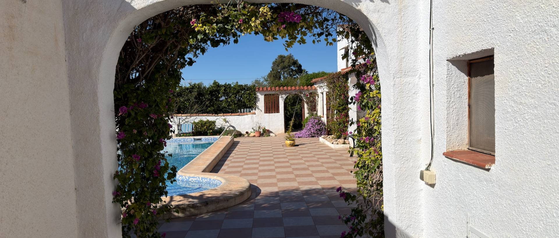 Resale - Finca / Country Property - Rojales