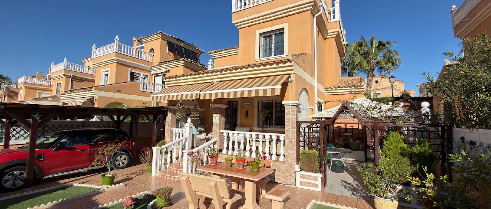 Resale - Villa - Lo Crispin