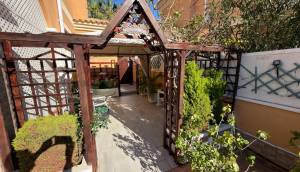 Resale - Villa - Lo Crispin