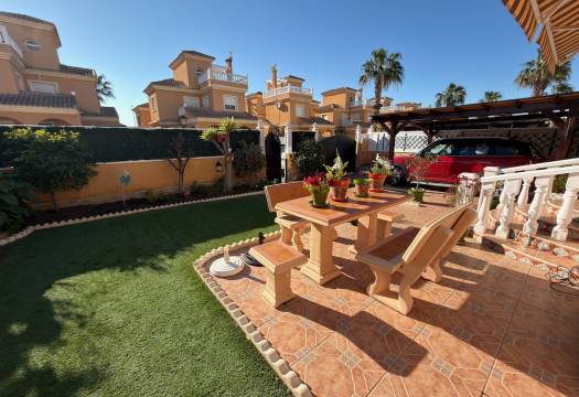 Resale - Villa - Lo Crispin