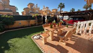 Resale - Villa - Lo Crispin