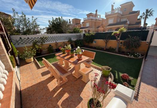 Resale - Villa - Lo Crispin