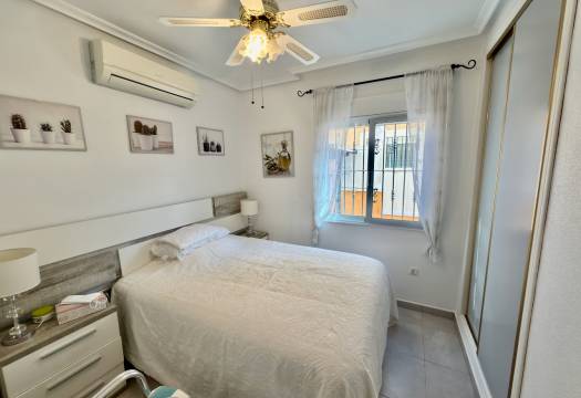 Resale - Villa - Lo Crispin