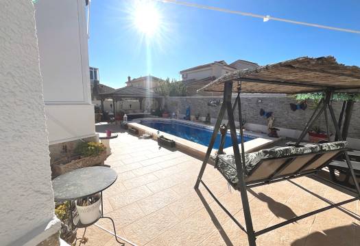 Reventa - Villa / Chalet - Ciudad Quesada