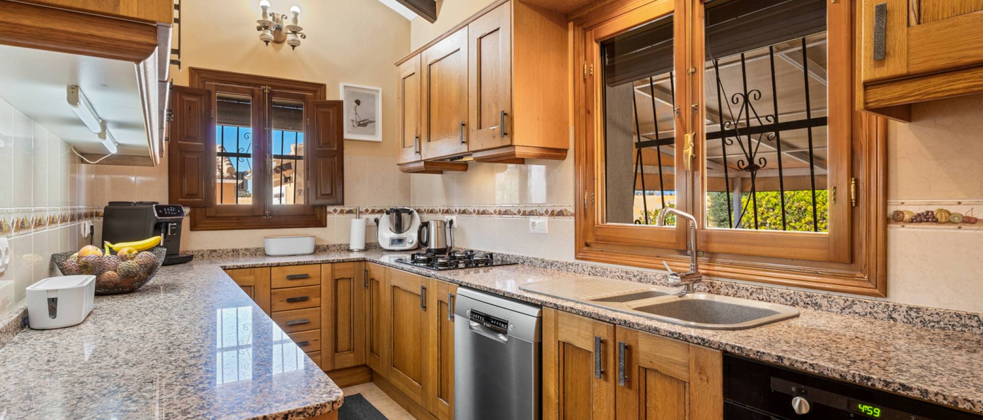 Resale - Finca / Country Property - Rafal