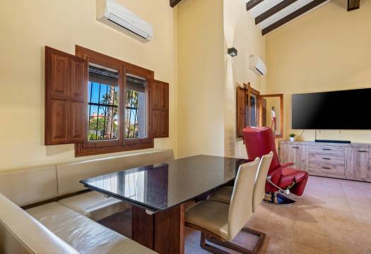 Resale - Finca / Country Property - Rafal