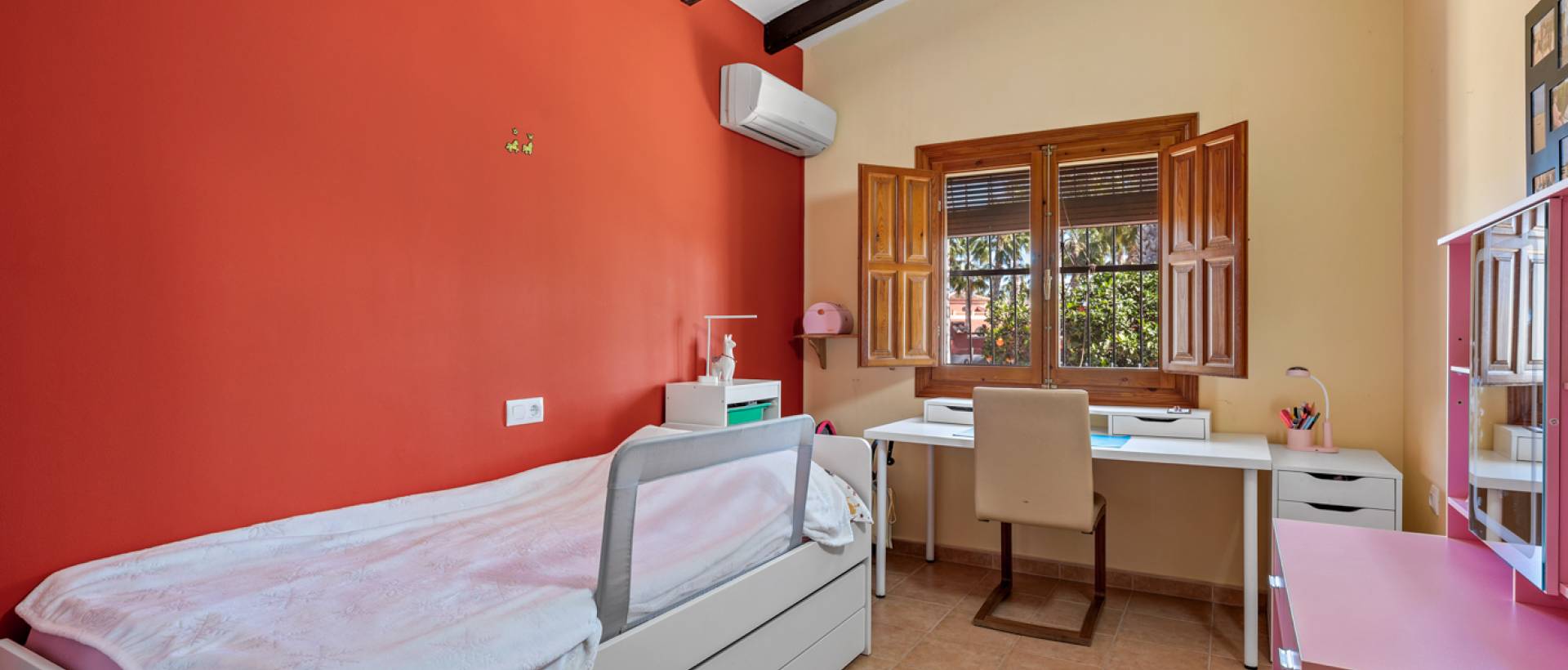 Resale - Finca / Country Property - Rafal